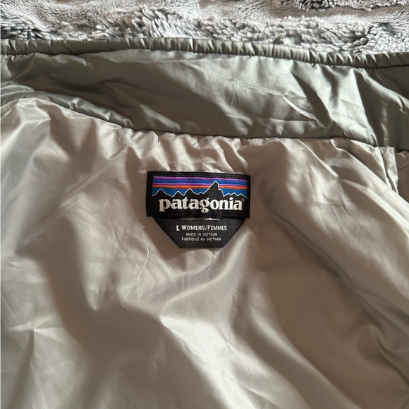 Patagonia women’s vest - Picture 2 of 3